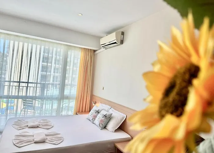 شقة Menada Miramar Palace *