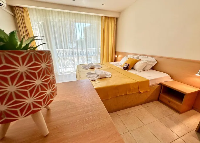 Menada Miramar Palace شقة ساني بيتش