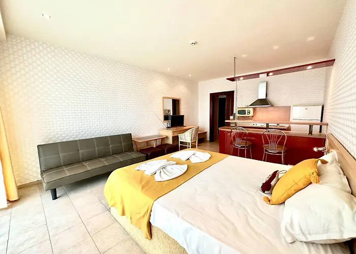 Menada Miramar Palace شقة *