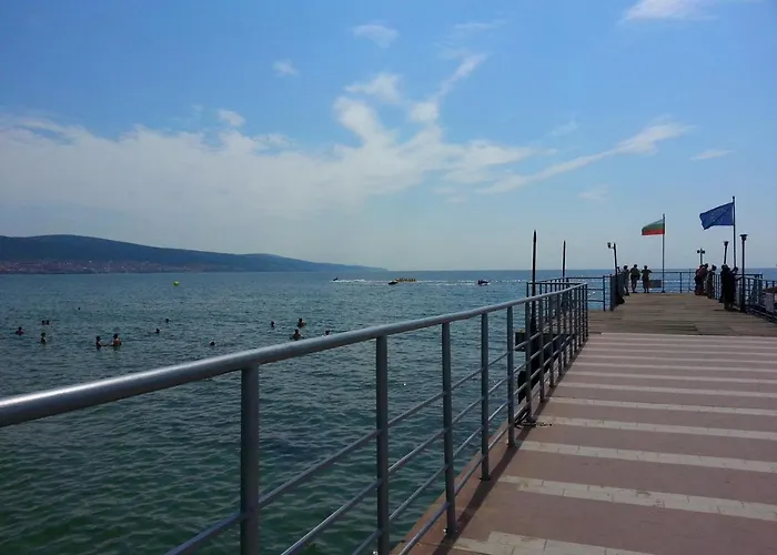 Menada Miramar Palace * ساني بيتش