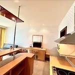 Menada Miramar Palace شقة *