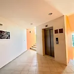 شقة Menada Miramar Palace