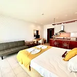 Menada Miramar Palace شقة *