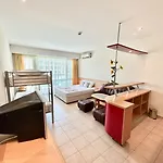 Menada Miramar Palace شقة ساني بيتش