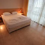 شقة Menada Miramar Palace