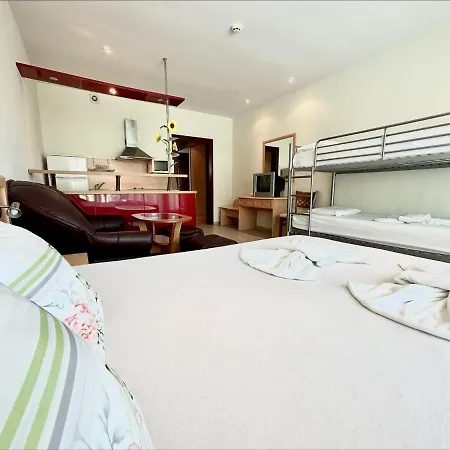 Menada Miramar Palace Apartman *