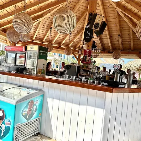 Menada Miramar Palace Apartmán *