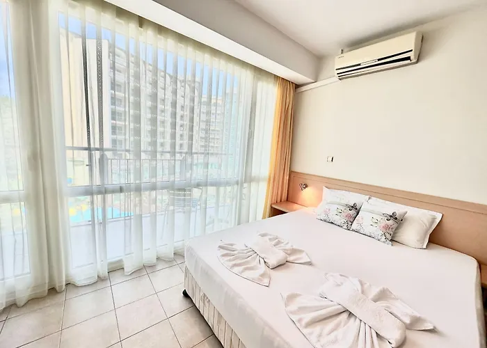 Menada Miramar Palace Sunny Beach