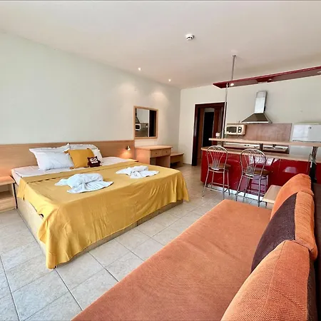 Menada Miramar Palace * Napospart